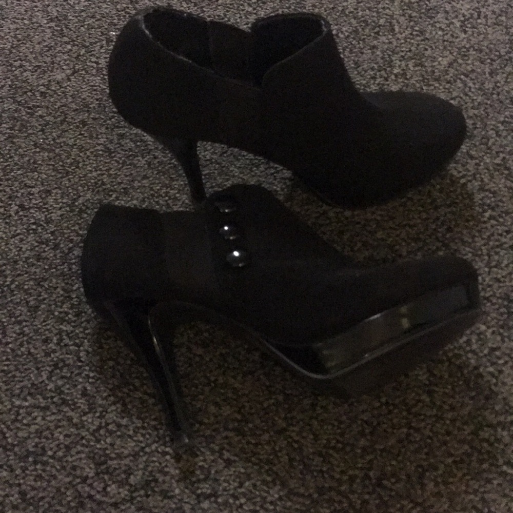 Black ankle boots